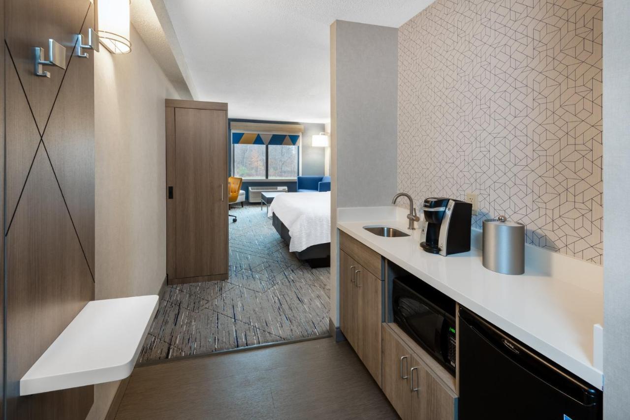 Holiday Inn Express & Suites Wadsworth By Ihg Buitenkant foto