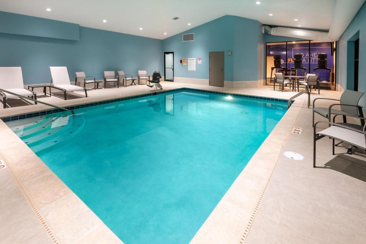 Holiday Inn Express & Suites Wadsworth By Ihg Buitenkant foto
