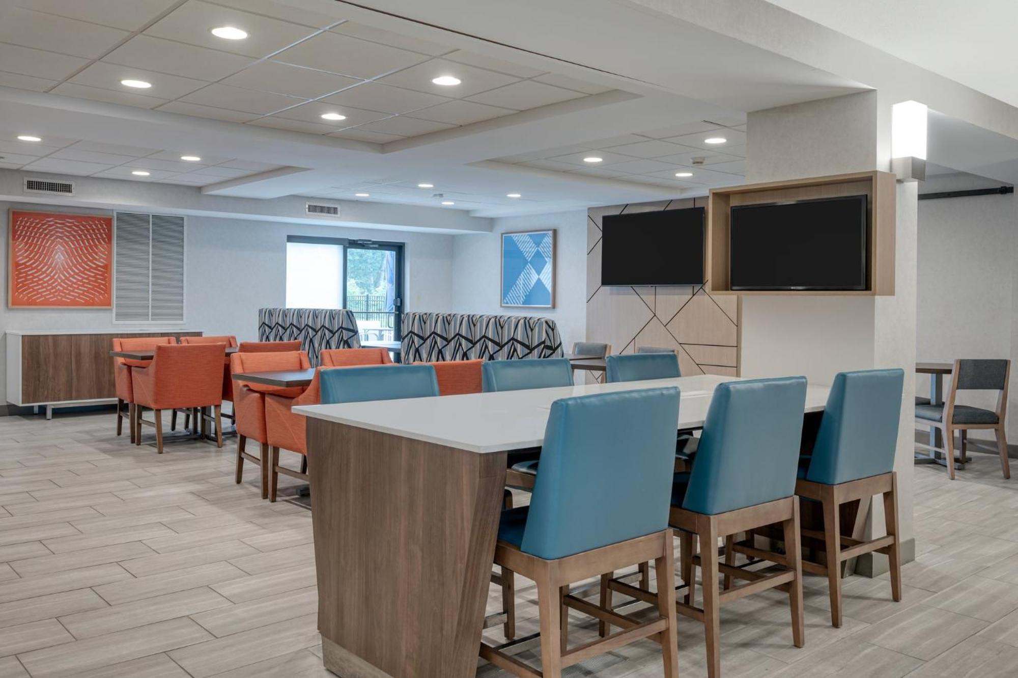 Holiday Inn Express & Suites Wadsworth By Ihg Buitenkant foto