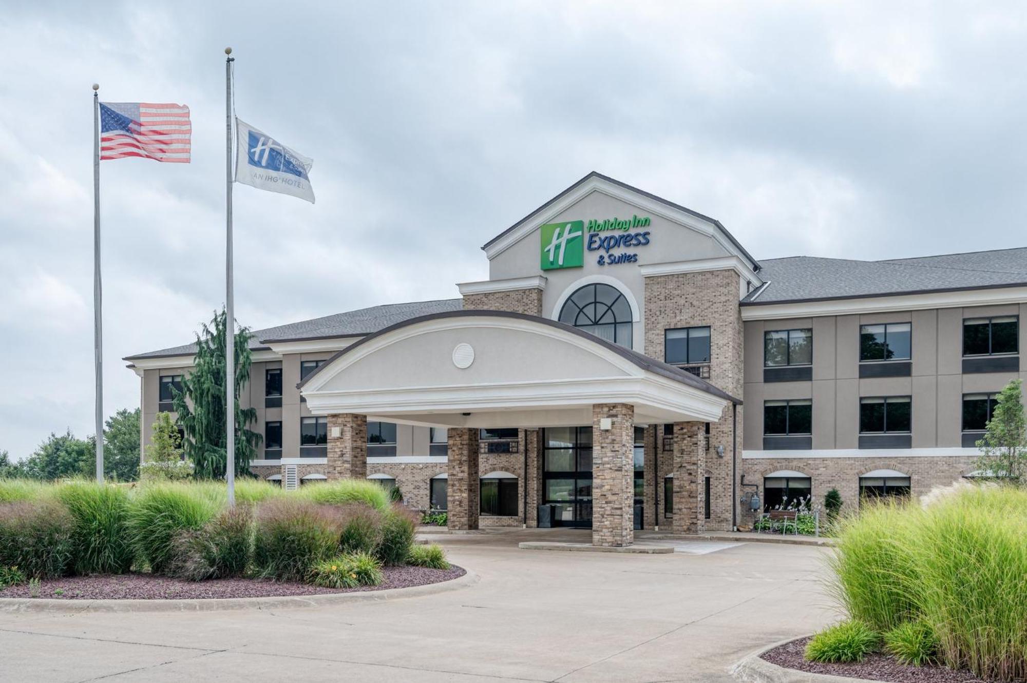 Holiday Inn Express & Suites Wadsworth By Ihg Buitenkant foto